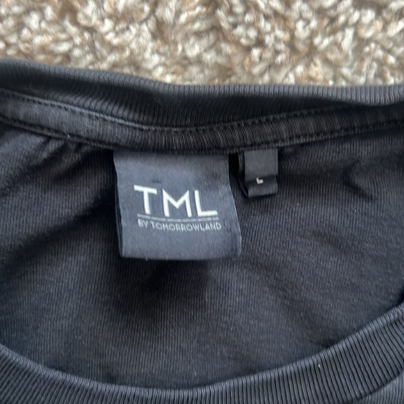 TML By Tomorrowland AOP T shirt Men’s Size Large Disney Wonderland Futuristic - Picture 4 of 7